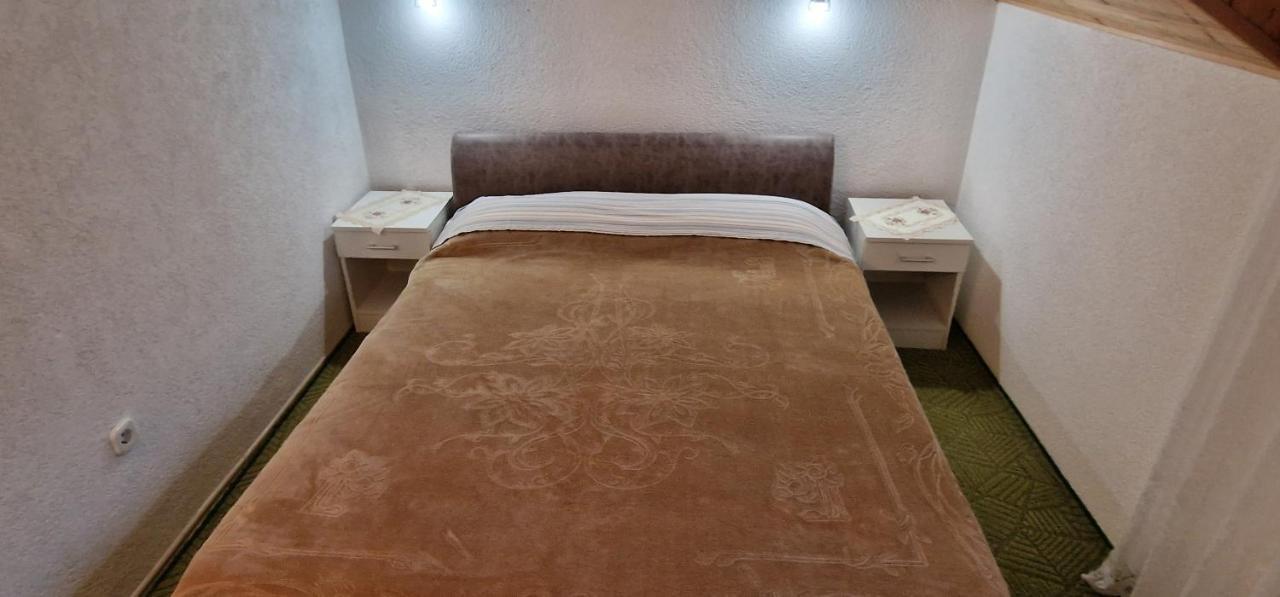 Hotel House Samardzic à Jezerce Extérieur photo