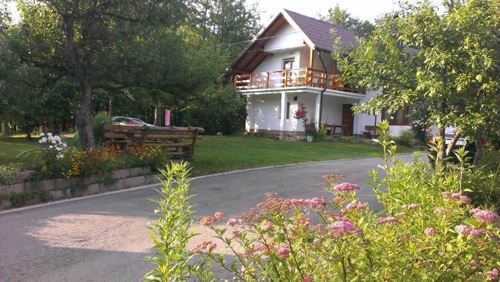Hotel House Samardzic à Jezerce Extérieur photo